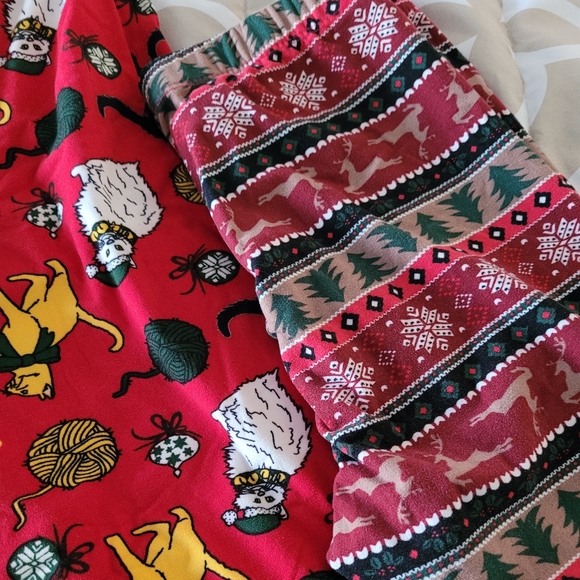 Christmas Leggins Bundle of 2 - Picture 2 of 3